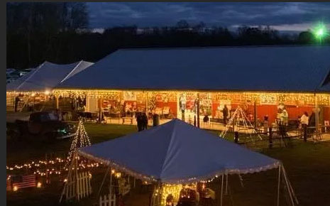 christmas at the barn